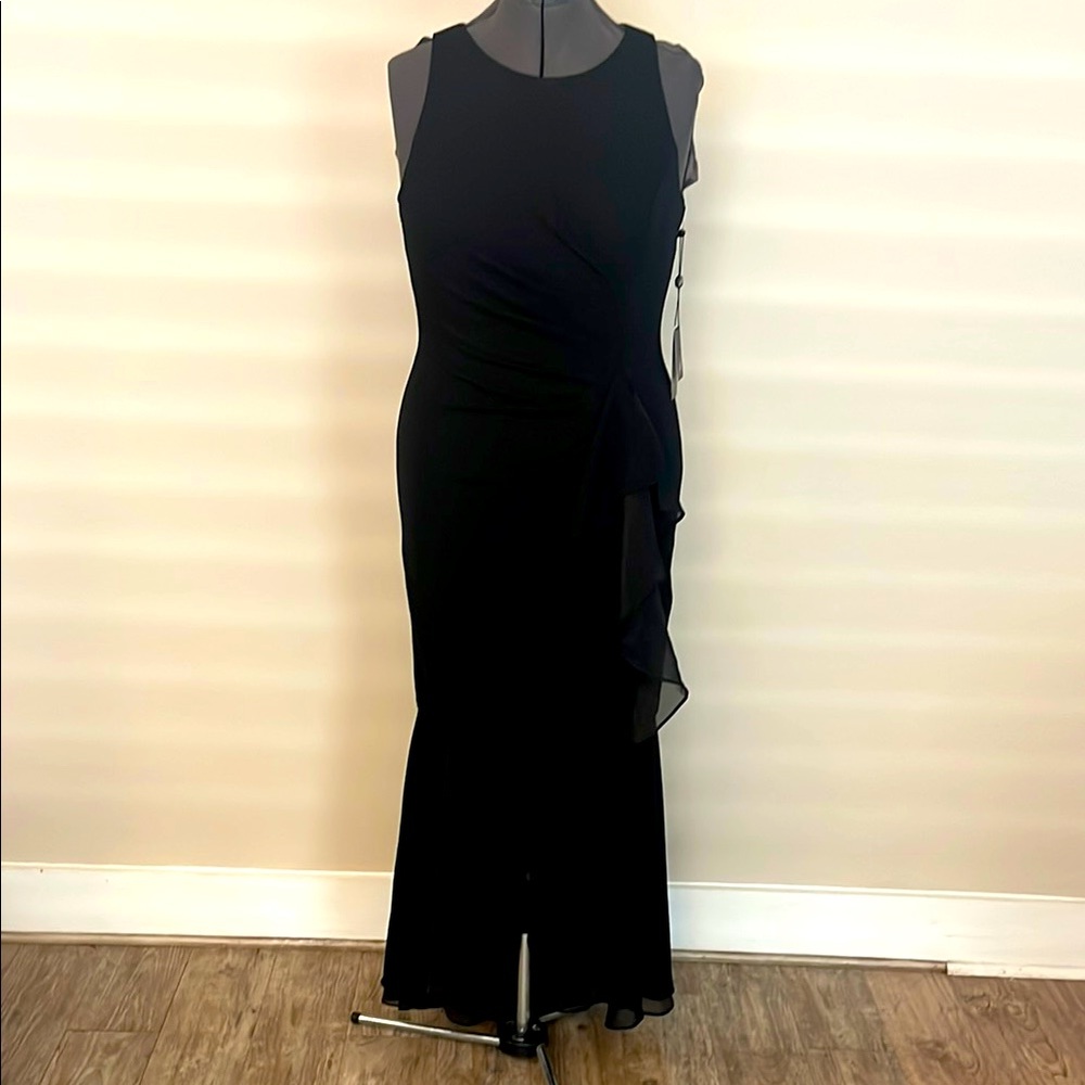 Adrianna Papell Black Sleeveless Halter Maxi Dress
